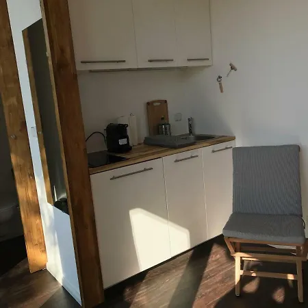 Lodge Tiny House Oder Auf Der Sunset Marina Berlin