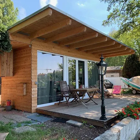 Tiny House Oder Auf Der Sunset Marina Orman Evi Berlin