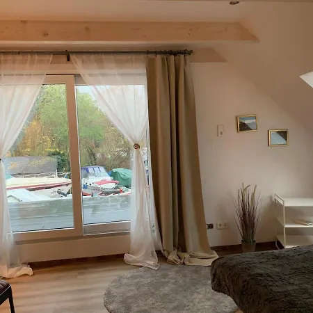 Tiny House Oder Auf Der Sunset Marina Orman Evi Berlin
