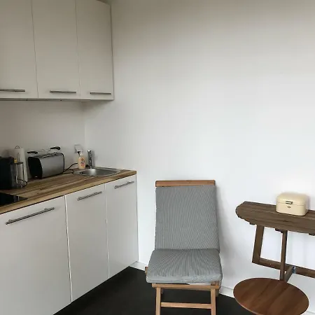 Tiny House Oder Auf Der Sunset Marina Orman Evi *
