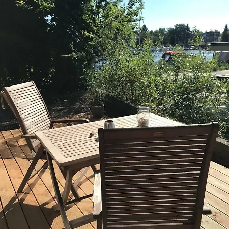 Tiny House Oder Auf Der Sunset Marina Orman Evi